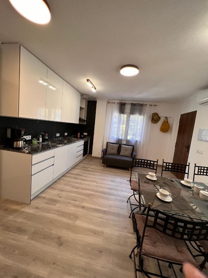 Orihuela Costa 3 Bdr Condo On La Zenia Beach With Patio Luaran gambar